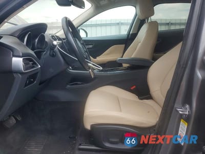 Zdjęcie 7 z 13 samochodu: 2017 JAGUAR F-PACE PREMIUM VIN:SADCJ2BV9HA492956 - miniatura