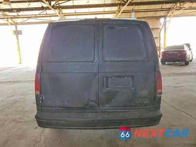 Zdjęcie 6 z 12 samochodu: 2000 GMC SAFARI XT VIN:1GTDM19W8YB507022 - miniatura