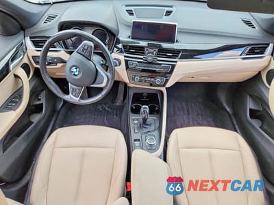 Zdjęcie 8 z 13 samochodu: 2021 BMW X1 XDRIVE28I VIN:WBXJG9C04M3M76355 - miniatura