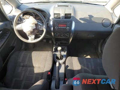 Zdjęcie 8 z 12 samochodu: 2012 SUZUKI SX4 VIN:JS2YB5A36C6300913 - miniatura