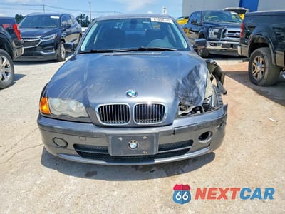 Piąte zdjęcie samochodu w środku: 2001 BMW 330 I VIN:WBAAV534X1FJ64031 - miniatura