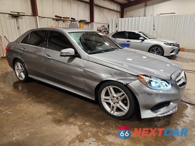Czwarte zdjęcie samochodu z boku: 2014 MERCEDES-BENZ E 350 4MATIC VIN:WDDHF8JBXEB002789 - miniatura