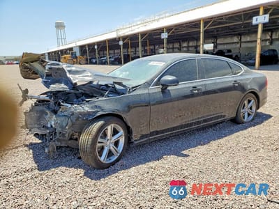 2018 VOLVO S90 T5 MOMENTUM LVY982AK2JP032929 - główne zdjęcie licytacji z USA - miniatura