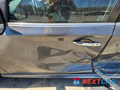 Zdjęcie 7 z 12 samochodu: 2019 NISSAN SENTRA SR VIN:3N1AB7AP3KY399467 - miniatura