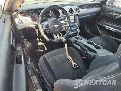 Zdjęcie 8 z 12 samochodu: 2020 FORD MUSTANG VIN:1FA6P8TH8L5158573 - miniatura