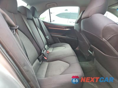 Zdjęcie 10 z 12 samochodu: 2018 TOYOTA CAMRY LE VIN:4T1B11HK6JU075468 - miniatura