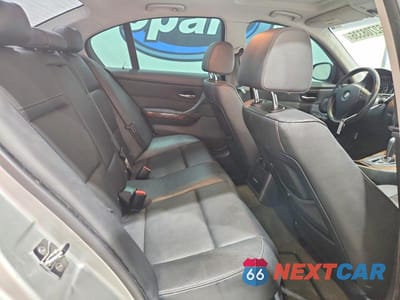Zdjęcie 10 z 12 samochodu: 2009 BMW 328 I SULEV VIN:WBAPH53509A433916 - miniatura
