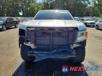 Piąte zdjęcie samochodu w środku: 2018 GMC CANYON SLE VIN:1GTG5CEA1J1288769 - miniatura