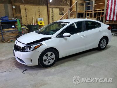 2018 KIA FORTE LX 3KPFK4A71JE256857 - główne zdjęcie licytacji z USA - miniatura