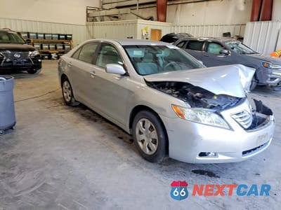 Czwarte zdjęcie samochodu z boku: 2007 TOYOTA CAMRY LE V6 VIN:4T1BK46K67U542978 - miniatura