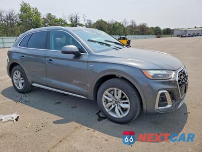 Czwarte zdjęcie samochodu z boku: 2023 AUDI Q5 PREMIUM 45 VIN:WA1GAAFY8P2091252 - miniatura