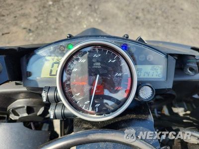 Zdjęcie 7 z 9 samochodu: 2013 YAMAHA YZFR6 VIN:JYARJ16E3DA028321 - miniatura