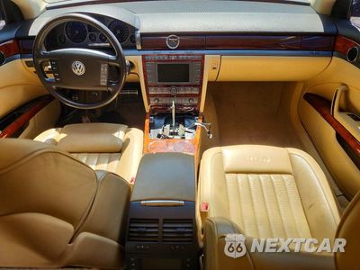 Zdjęcie 8 z 12 samochodu: 2004 VOLKSWAGEN PHAETON 6.0 VIN:WVWAH63D148008520 - miniatura