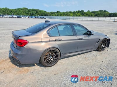 Trzecie zdjęcie samochodu z tyłu: 2018 BMW M3 VIN:WBS8M9C51J5J80329 - miniatura