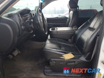 Zdjęcie 7 z 12 samochodu: 2010 CHEVROLET SILVERADO K2500 HEAVY DUTY LT VIN:1GC4KXB65AF119067 - miniatura