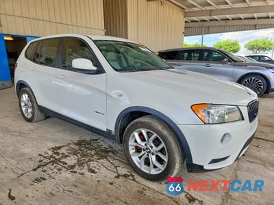 Czwarte zdjęcie samochodu z boku: 2012 BMW X3 XDRIVE35I VIN:5UXWX7C51CL975372 - miniatura