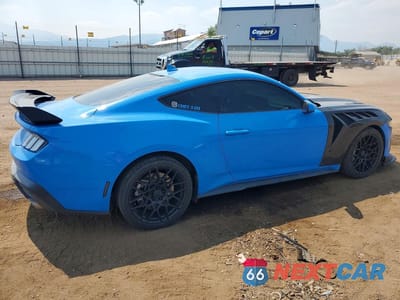 Trzecie zdjęcie samochodu z tyłu: 2024 FORD MUSTANG GT VIN:1FA6P8CF2R5404296 - miniatura