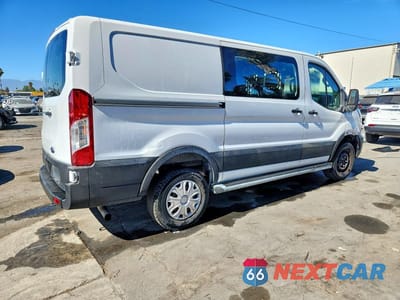 Trzecie zdjęcie samochodu z tyłu: 2025 FORD TRANSIT T-250 DELIVERY VAN VIN:1FTBR1Y81SKA63288 - miniatura