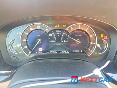 Zdjęcie 9 z 12 samochodu: 2019 BMW 530 I VIN:WBAJA5C55KWW10446 - miniatura