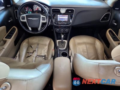 Zdjęcie 8 z 12 samochodu: 2013 CHRYSLER 200 LIMITED VIN:1C3CCBCG6DN711109 - miniatura