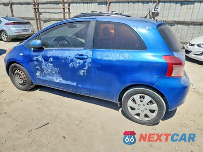 Drugie zdjęcie samochodu z przodu: 2008 TOYOTA YARIS BASE VIN:JTDJT923X85158223 - miniatura
