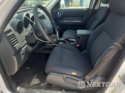 Zdjęcie 7 z 13 samochodu: 2011 DODGE NITRO HEAT VIN:1D4PT4GK4BW600978 - miniatura