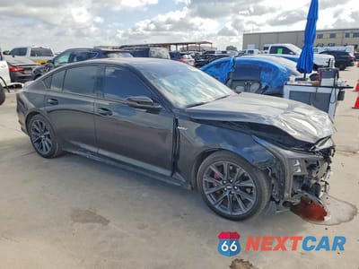 Czwarte zdjęcie samochodu z boku: 2026 CADILLAC CT5-V VIN:1G6DR5RW5T0112165 - miniatura
