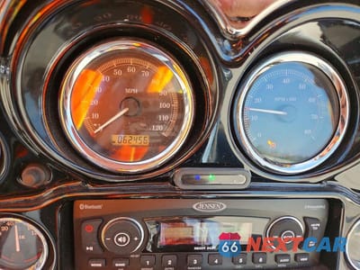 Zdjęcie 7 z 9 samochodu: 2009 HARLEY-DAVIDSON FLHTCU VIN:1HD1FC4179Y632661 - miniatura
