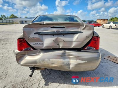 Zdjęcie 6 z 12 samochodu: 2004 FORD FOCUS SE COMFORT VIN:1FAFP34364W136086 - miniatura