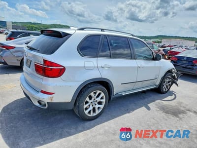 Trzecie zdjęcie samochodu z tyłu: 2012 BMW X5 XDRIVE35I VIN:5UXZV4C53CL989856 - miniatura