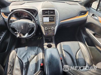Zdjęcie 8 z 13 samochodu: 2017 LINCOLN MKC RESERVE VIN:5LMCJ3D91HUL12703 - miniatura