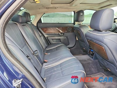 Zdjęcie 10 z 12 samochodu: 2011 JAGUAR XJL SUPERCHARGED VIN:SAJWA2GE2BMV13896 - miniatura