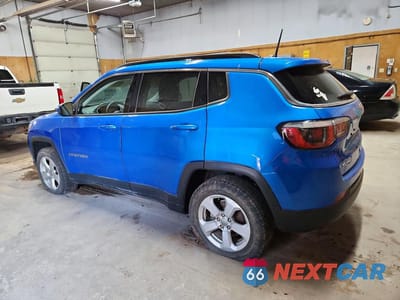 Drugie zdjęcie samochodu z przodu: 2018 JEEP COMPASS LATITUDE VIN:3C4NJDBBXJT454799 - miniatura