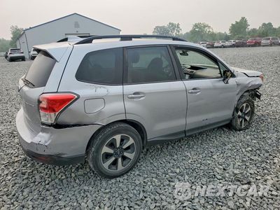 Trzecie zdjęcie samochodu z tyłu: 2018 SUBARU FORESTER 2.5I PREMIUM VIN:JF2SJAGC8JH542446 - miniatura