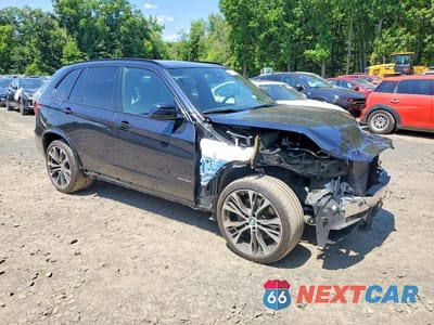 Czwarte zdjęcie samochodu z boku: 2018 BMW X5 XDRIVE50I VIN:5UXKR6C51J0U15756 - miniatura