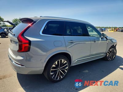Trzecie zdjęcie samochodu z tyłu: 2026 VOLVO XC90 PLUS VIN:YV4062PE5T1517897 - miniatura