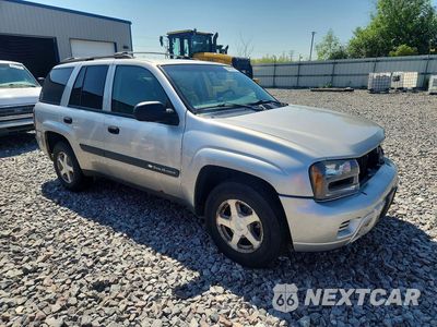 Czwarte zdjęcie samochodu z boku: 2004 CHEVROLET TRAILBLAZER LS VIN:1GNDT13S942145597 - miniatura