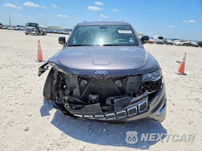 Piąte zdjęcie samochodu w środku: 2019 JEEP GRAND CHEROKEE LAREDO VIN:1C4RJFAG6KC636524 - miniatura