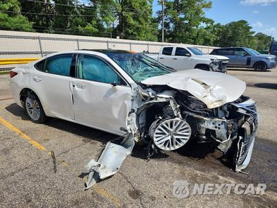 Czwarte zdjęcie samochodu z boku: 2017 LEXUS ES 350 VIN:58ABK1GGXHU040073 - miniatura