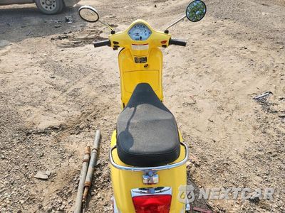 Zdjęcie 6 z 9 samochodu: 2008 VESPA LX 50 VIN:ZAPC386B885007903 - miniatura