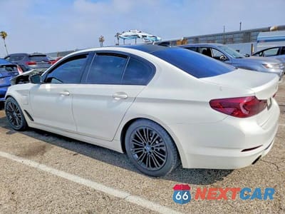 Drugie zdjęcie samochodu z przodu: 2019 BMW 530E VIN:WBAJA9C55KB399635 - miniatura