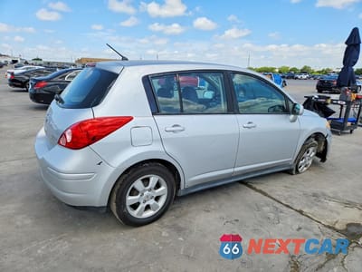 Trzecie zdjęcie samochodu z tyłu: 2009 NISSAN VERSA S/SL VIN:3N1BC13E19L410127 - miniatura