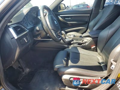 Zdjęcie 7 z 12 samochodu: 2018 BMW 330 XI VIN:WBA8D9C51JEM31628 - miniatura