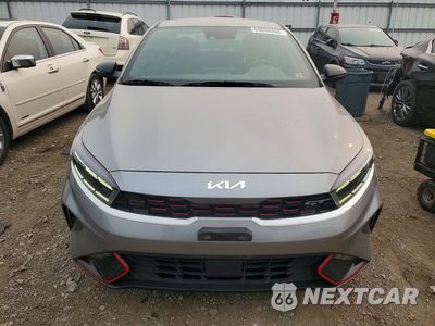 Piąte zdjęcie samochodu w środku: 2023 KIA FORTE GT VIN:3KPF44AC4PE599355 - miniatura