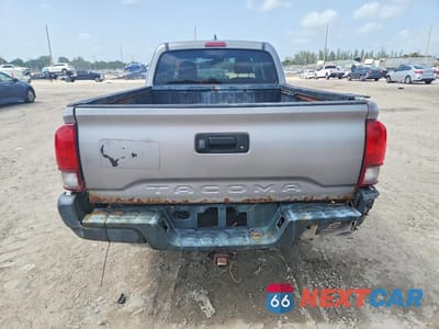 Zdjęcie 6 z 12 samochodu: 2019 TOYOTA TACOMA SR VIN:5TFRX5GN4KX149734 - miniatura
