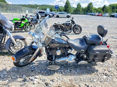 Trzecie zdjęcie samochodu z tyłu: 2010 HARLEY-DAVIDSON FLSTC VIN:1HD1BW515AB044602 - miniatura
