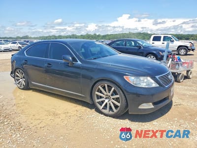 Czwarte zdjęcie samochodu z boku: 2009 LEXUS LS 460 VIN:JTHCL46F295002614 - miniatura