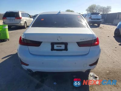Zdjęcie 6 z 12 samochodu: 2019 BMW 330I VIN:WBA5R1C50KAK12741 - miniatura