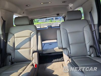 Zdjęcie 10 z 14 samochodu: 2020 CHEVROLET TAHOE K1500 PREMIER VIN:1GNSKCKC3LR130891 - miniatura