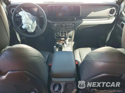 Zdjęcie 8 z 13 samochodu: 2025 JEEP GLADIATOR SPORT VIN:1C6PJTAG3SL532862 - miniatura